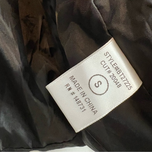 Blue Blush Puffer Crop Jacket - Picture 12 of 17